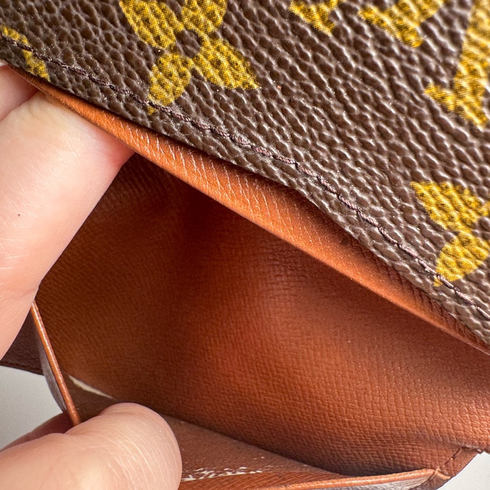 SOLD Louis Vuitton Monogram Card Holder Wallet Luxury - Picture 7 of 15